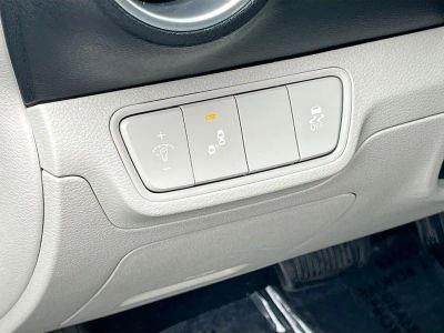 2023 Kia Forte — photo 10 view