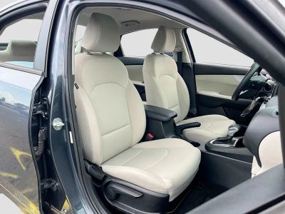 2023 Kia Forte — photo 25 view