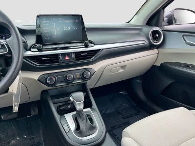 2023 Kia Forte — photo 21 view