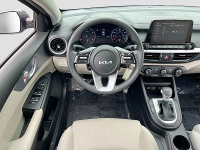 2023 Kia Forte — photo 20 view