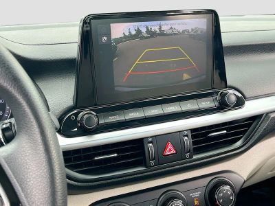 2023 Kia Forte — photo 13 view