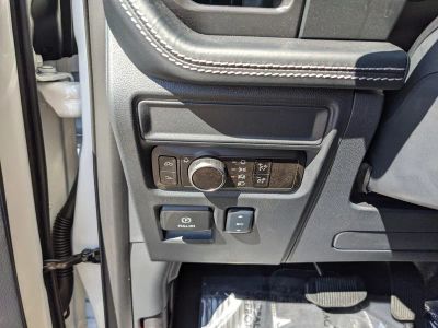 2025 Ford F-150 Lightning — photo 29 view
