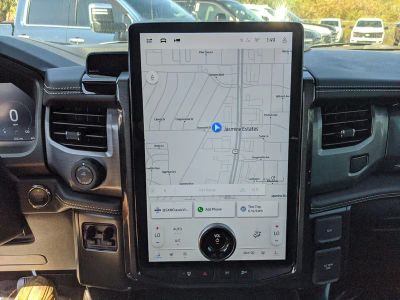 2025 Ford F-150 Lightning — photo 24 view