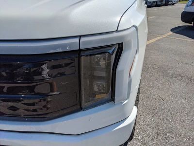 2025 Ford F-150 Lightning — photo 9 view