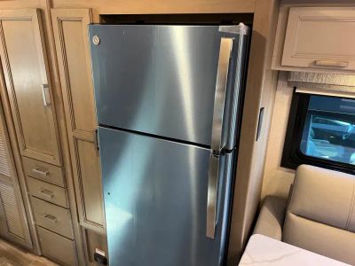 2027 Thor Motor Coach MAGNITUDE GRAND — photo 8 view