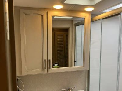 2027 Thor Motor Coach MAGNITUDE GRAND — photo 18 view