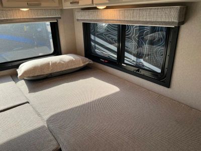 2027 Thor Motor Coach MAGNITUDE GRAND — photo 25 view