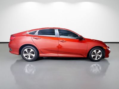 2019 Honda Civic - Photo 2