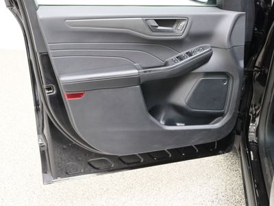 2025 Ford Escape AWD — photo 12 view