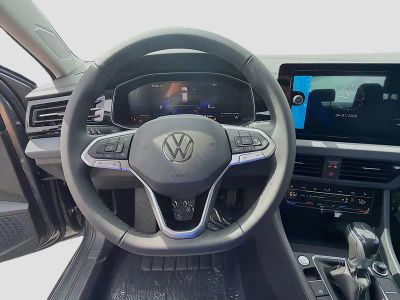 2026 Volkswagen Jetta — photo 10 view