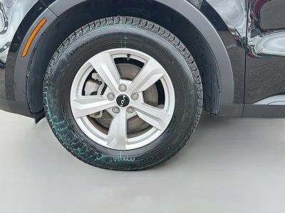 2023 Kia Sorento — photo 40 view