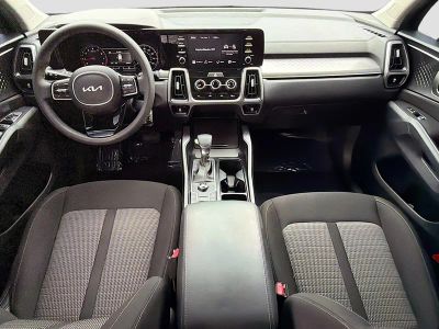 2023 Kia Sorento — photo 15 view