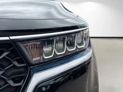 2023 Kia Sorento — photo 9 view