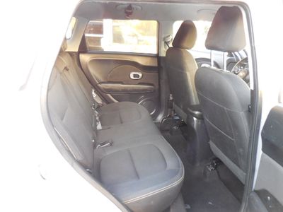 2016 Kia Soul - Photo 12