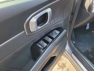 2026 Kia Sorento Hybrid — engine compartment view