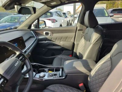 2026 Kia Sorento Hybrid — photo 8 view