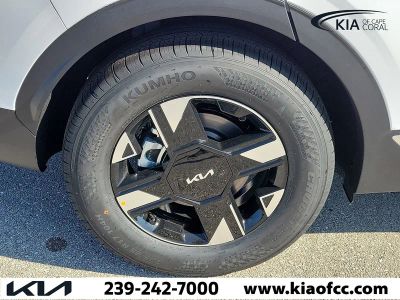 2026 Kia Sportage — photo 9 view