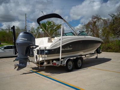 2018 Nauticstar 243 DC - Photo 6