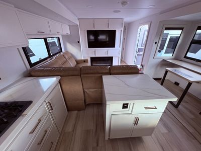 2026 Brinkley MODEL I - Photo 13
