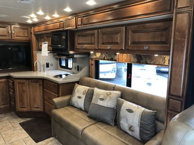 2014 Tiffin Motorhomes Allegro Breeze - Photo 17