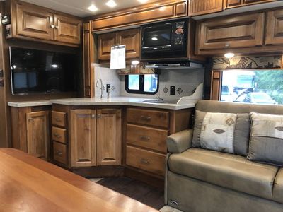 2014 Tiffin Motorhomes Allegro Breeze - Photo 18