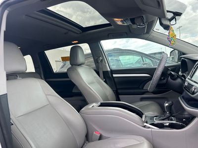 2016 Toyota Highlander - Photo 7