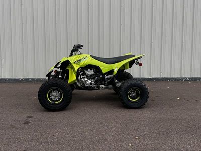 2026 Yamaha YFZ450R SE — side profile view