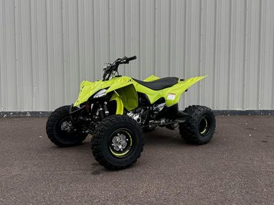 2026 Yamaha YFZ450R SE in ACID GREEN — front three-quarter view