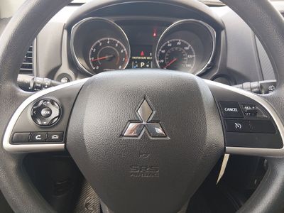 2025 Mitsubishi Outlander Sport - Photo 12