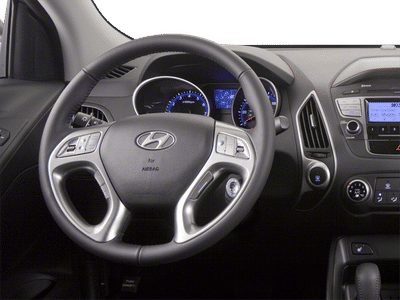 2013 Hyundai Tucson — engine compartment view