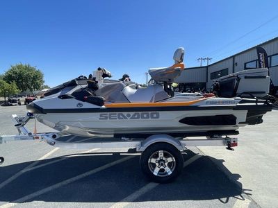 2025 Sea-Doo FishPro Trophy 170 - Photo 2