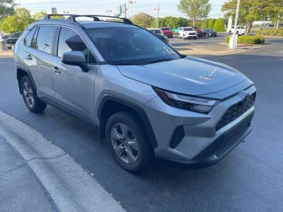 2025 Toyota RAV4 - Photo 2
