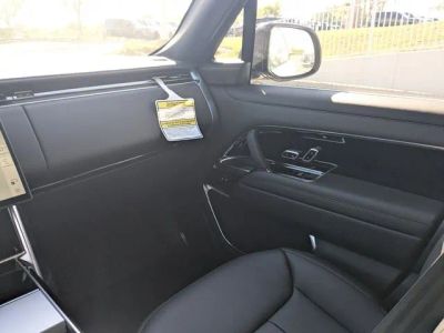 2026 Land Rover Range Rover — photo 17 view