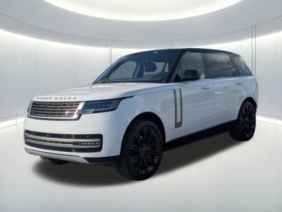 2026 Land Rover Range Rover SE in White — front three-quarter view