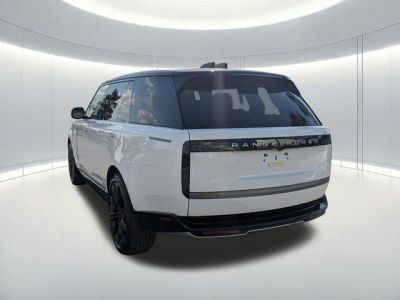 2026 Land Rover Range Rover — photo 8 view
