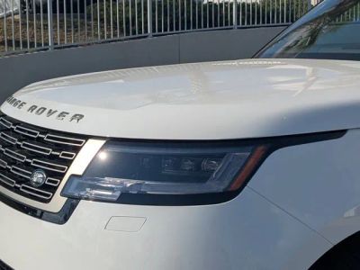2026 Land Rover Range Rover — photo 10 view