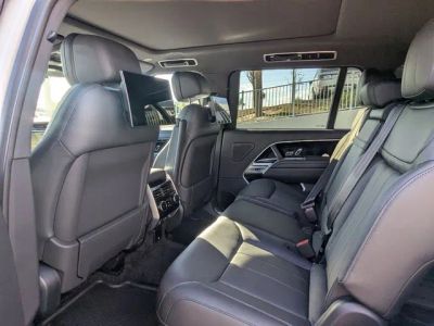 2026 Land Rover Range Rover — photo 13 view