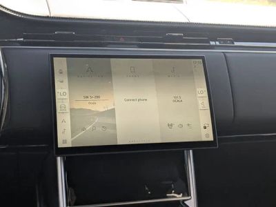 2026 Land Rover Range Rover — photo 18 view