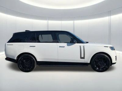2026 Land Rover Range Rover — detail view