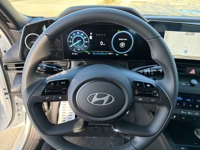 2025 Hyundai Elantra Hybrid — photo 19 view