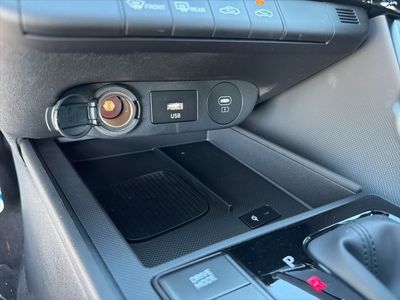2025 Hyundai Elantra Hybrid — photo 24 view