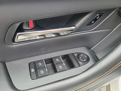 2026 Mazda CX-70 PHEV — photo 21 view