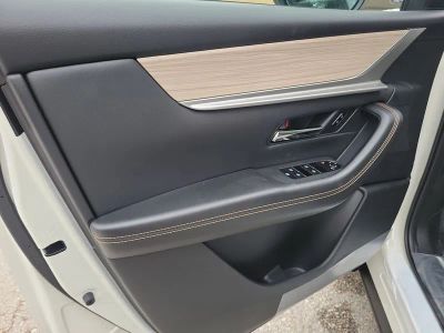 2026 Mazda CX-70 PHEV — photo 20 view