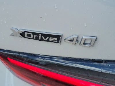 2026 BMW i4 — detail view