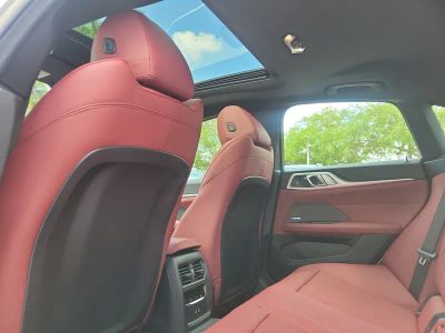 2026 BMW i4 — photo 13 view