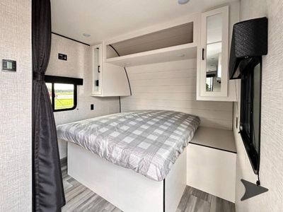 2024 Jayco Jay Flight SLX - Photo 25