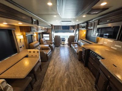 2019 Newmar VENTANA LE — interior view