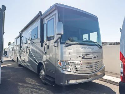 2019 Newmar VENTANA LE — front three-quarter view