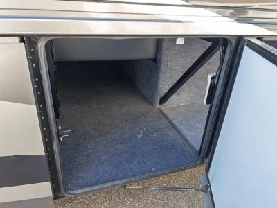 2019 Newmar VENTANA LE — photo 23 view