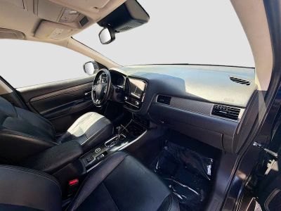 2020 Mitsubishi Outlander — photo 31 view